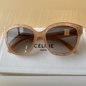 Celine sunglasses in milky rose with triomphe pattern 100% genuine unworn